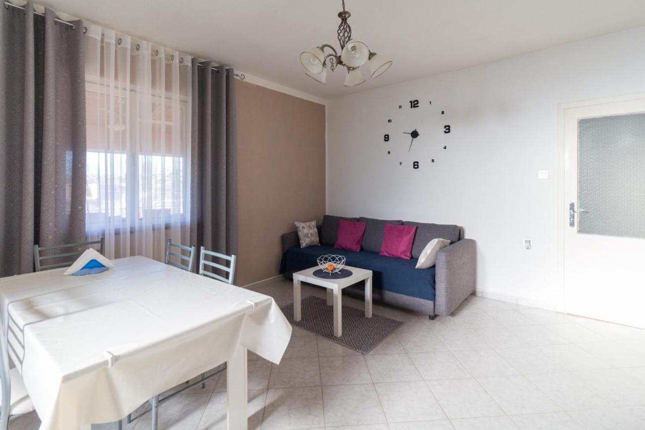House Jasmin With Large Garden, Near Nin - By Ta Leut Βίλα Εξωτερικό φωτογραφία